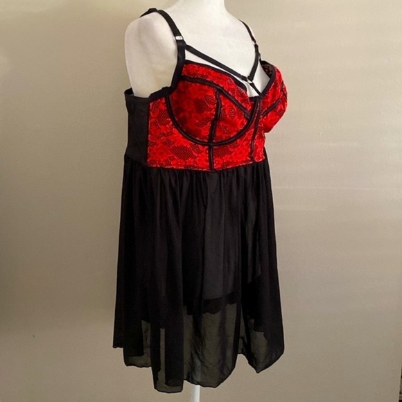 NWOT Torrid bustier lace & mesh Nightie - Picture 3 of 7